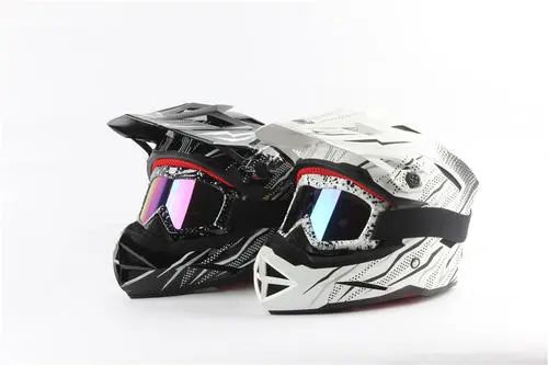 三線立式加工中心850plus機(jī)加工“頭盔模具”成新網(wǎng)紅，即將帶來一波新熱潮？(圖1)